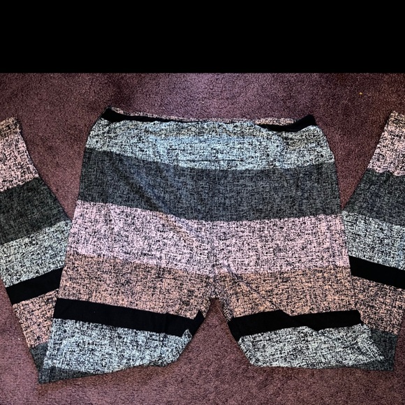 LulaRoe leggings - Picture 2 of 2